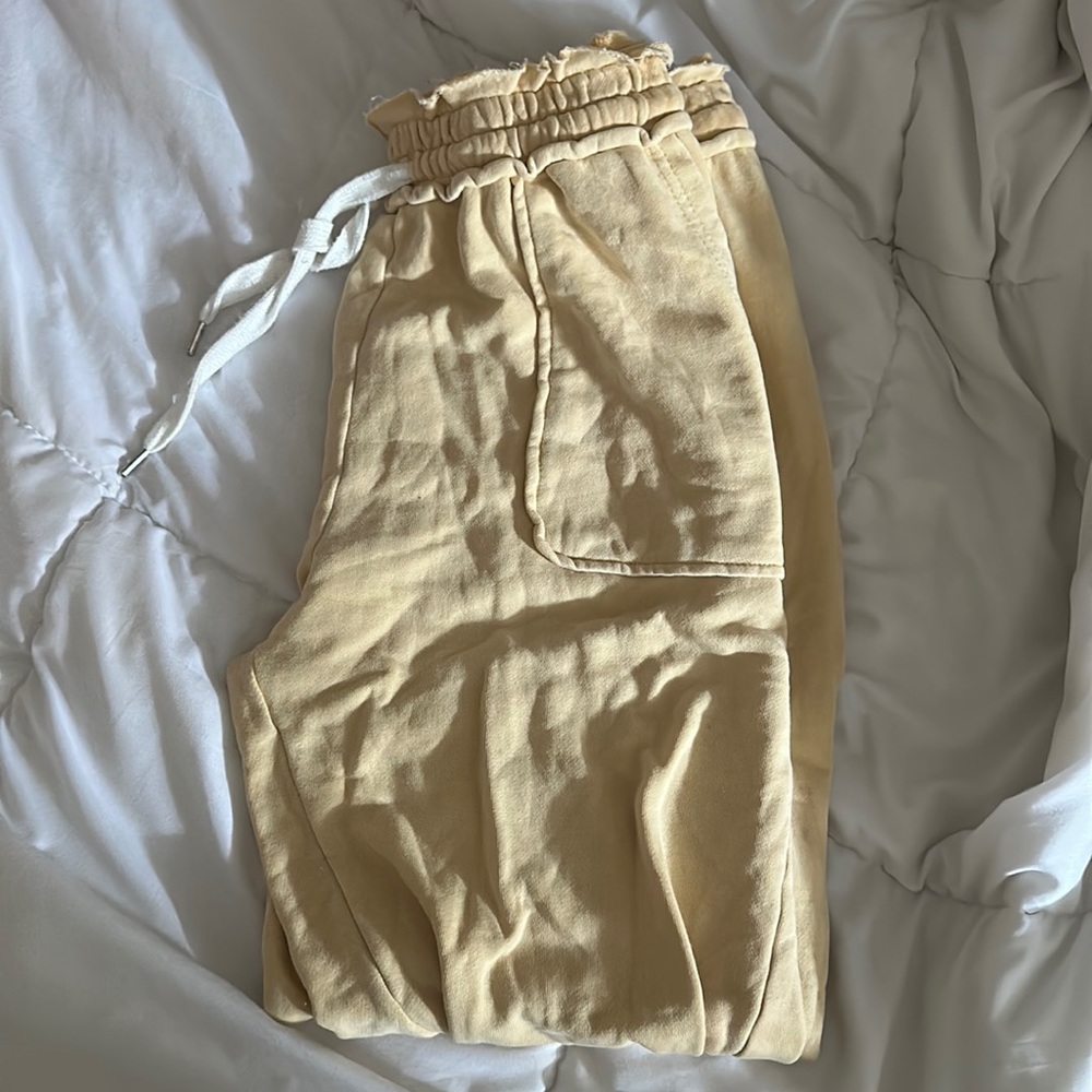 Forever 21 yellow sweatpants size small